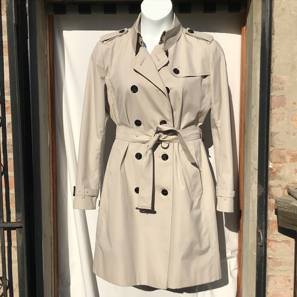 Burberry Double Breasted Raincoat/Duster